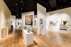 Interior view of the Dali Paris exhibition with new scenography