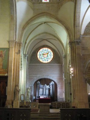Chancel and south transept interior of Saint-Paul Church in Lyon