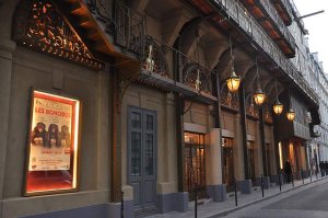 entrance of Théâtre du Palais-Royal in Paris 1st arrondissement