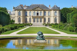 Facade of the Hôtel Biron housing the Rodin Museum in Paris