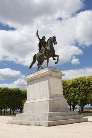 Equestrian statue of Louis XIV at Peyrou in Montpellier