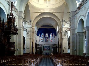 Nave interior of Saint-Sauveur Church in Lille with architectural details