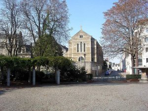 urban square at place Canclaux with street view towards rue Desgrées du Lou and Franciscan chapel