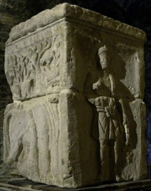 Stone sculpture depicting the gods Tarvos Trigaranus and Vulcan on the Pillar of the Boatmen