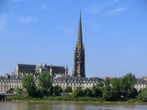 Basilica of St. Michael in Bordeaux seen from the opposite riverbank