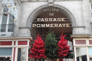 Decorated passageway sign of Passage Pommeraye in winter