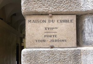 Place name sign for Maison du Crible in Vieux-Lyon