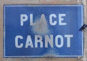 Plaque displaying the name Place Carnot in Lyon's 2nd arrondissement