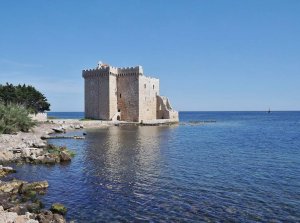Fortified monastery of Lérins abbey on île Saint-Honorat in Cannes bay