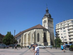 Exterior view of St. Maurice Church in Annecy with clear sky