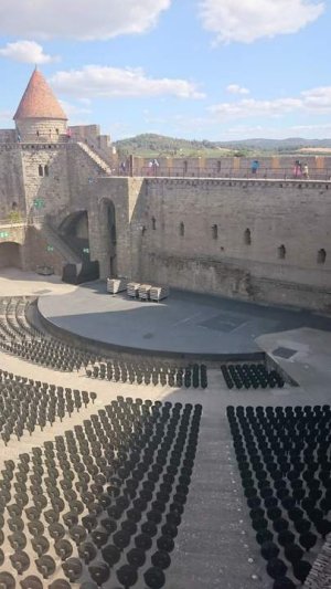 Exterior view of Théâtre Jean-Deschamps in Carcassonne