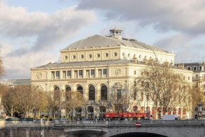 Exterior view of Théâtre Sarah-Bernhardt in Paris