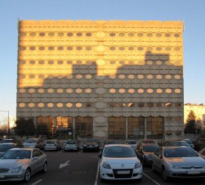 Facade of the Conservatoire à rayonnement régional Jean-Philippe-Rameau on boulevard Georges-Clémenceau in Dijon