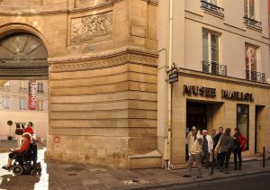 Exterior view of Maillol Museum on Rue de Grenelle in Paris