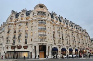 View of the Hôtel Lutetia building at 23 rue de Sèvres in Paris 6th arrondissement