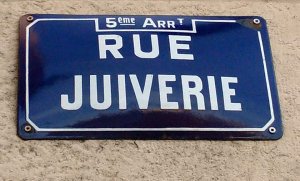 Street name plaque for Rue Juiverie in Lyon 5th arrondissement