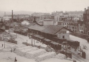 Exterior view of the former goods station at Place des Tapis in Lyon's 4th arrondissement