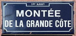 Plaque showing the street name Montée de la Grande Côte in Lyon