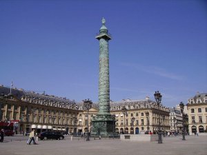 Place Vendôme Column in Paris topped with statue of Napoleon, decorated with spiraling bronze bas-reliefs
