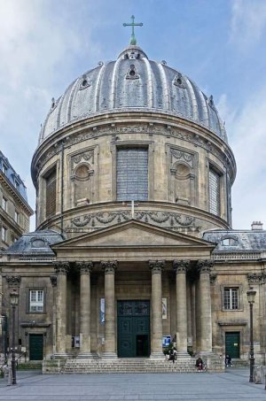 Exterior view of Notre-Dame-de-l'Assomption church on Rue Saint-Honoré in Paris