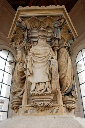 well of moses stone sculpture with religious figures in champmol dijon