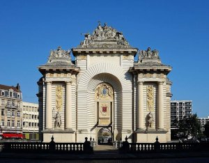 Exterior view of Porte de Paris gate in Lille, France