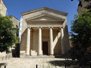 Facade of the Temple des Chartrons on Rue Notre Dame in Bordeaux