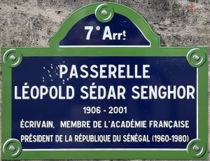 Plaque showing the name Passerelle Léopold Sédar Senghor in Paris