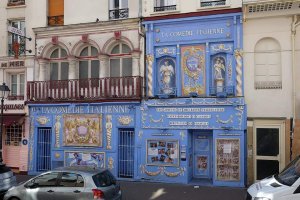 Facade of Comédie-Italienne theater in Paris 14th arrondissement
