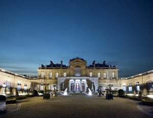 Exterior view of Musée Jacquemart-André, a historic Parisian mansion on Boulevard Haussmann