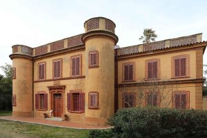 Château de la Moutte exterior view in Saint Tropez with classic architecture and surrounding greenery