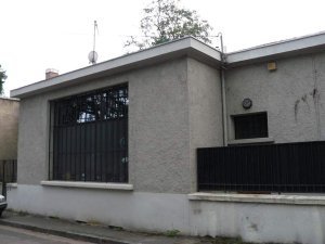 Exterior view of Villa Tony Garnier, a historic architectural house in Lyon