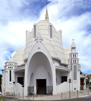 Exterior view of Sainte Jeanne d'Arc Church in Nice, France