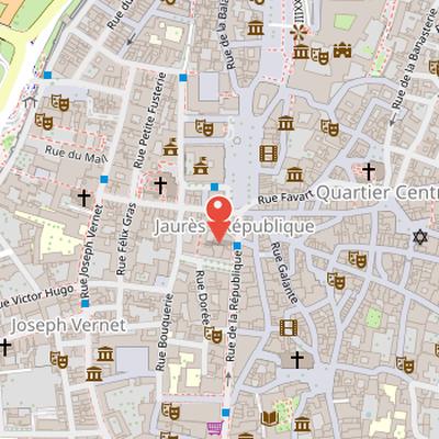 Map showing the location of Palais du Roure in Avignon